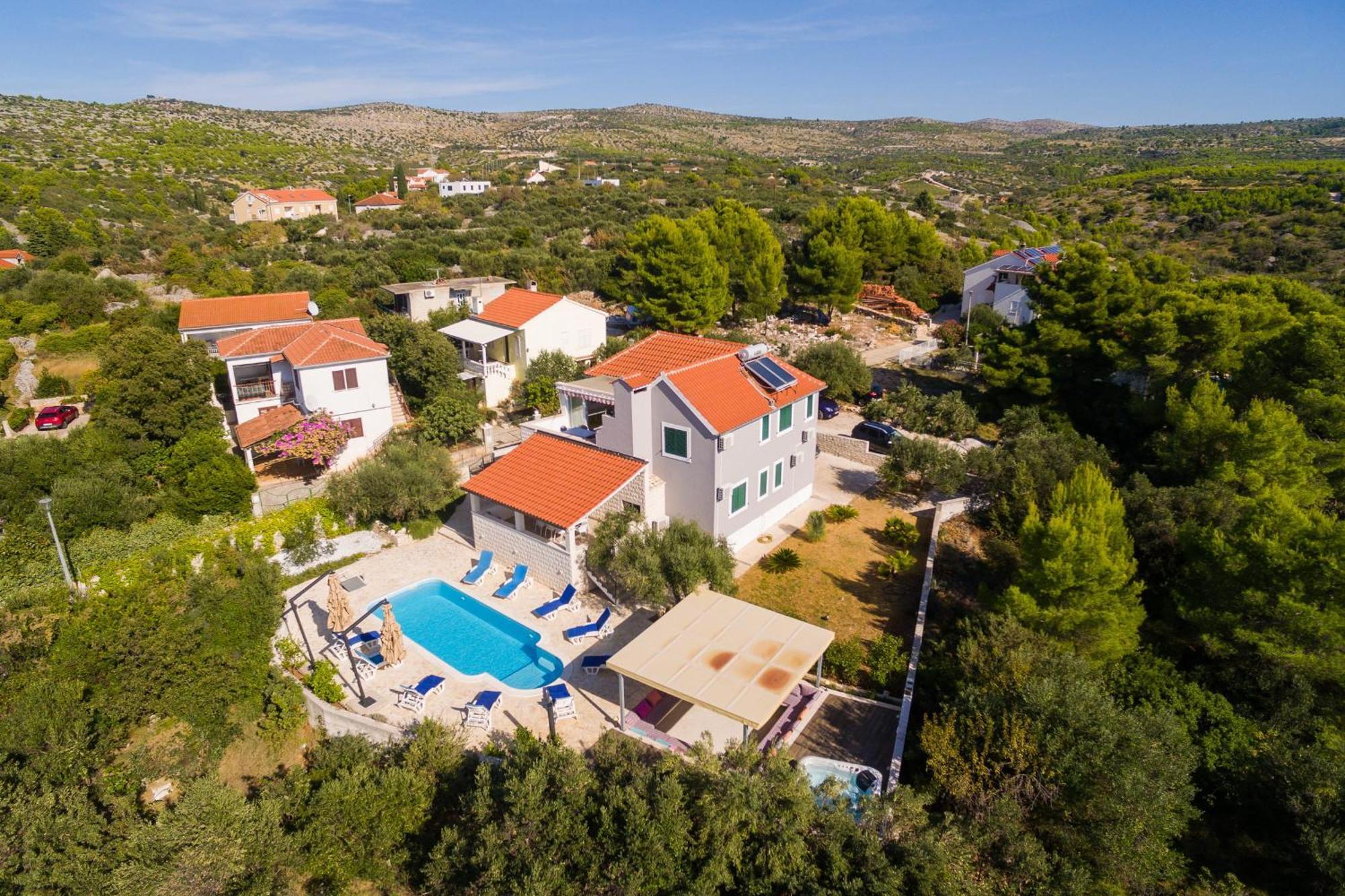 Villa Decima Milna  Exterior photo
