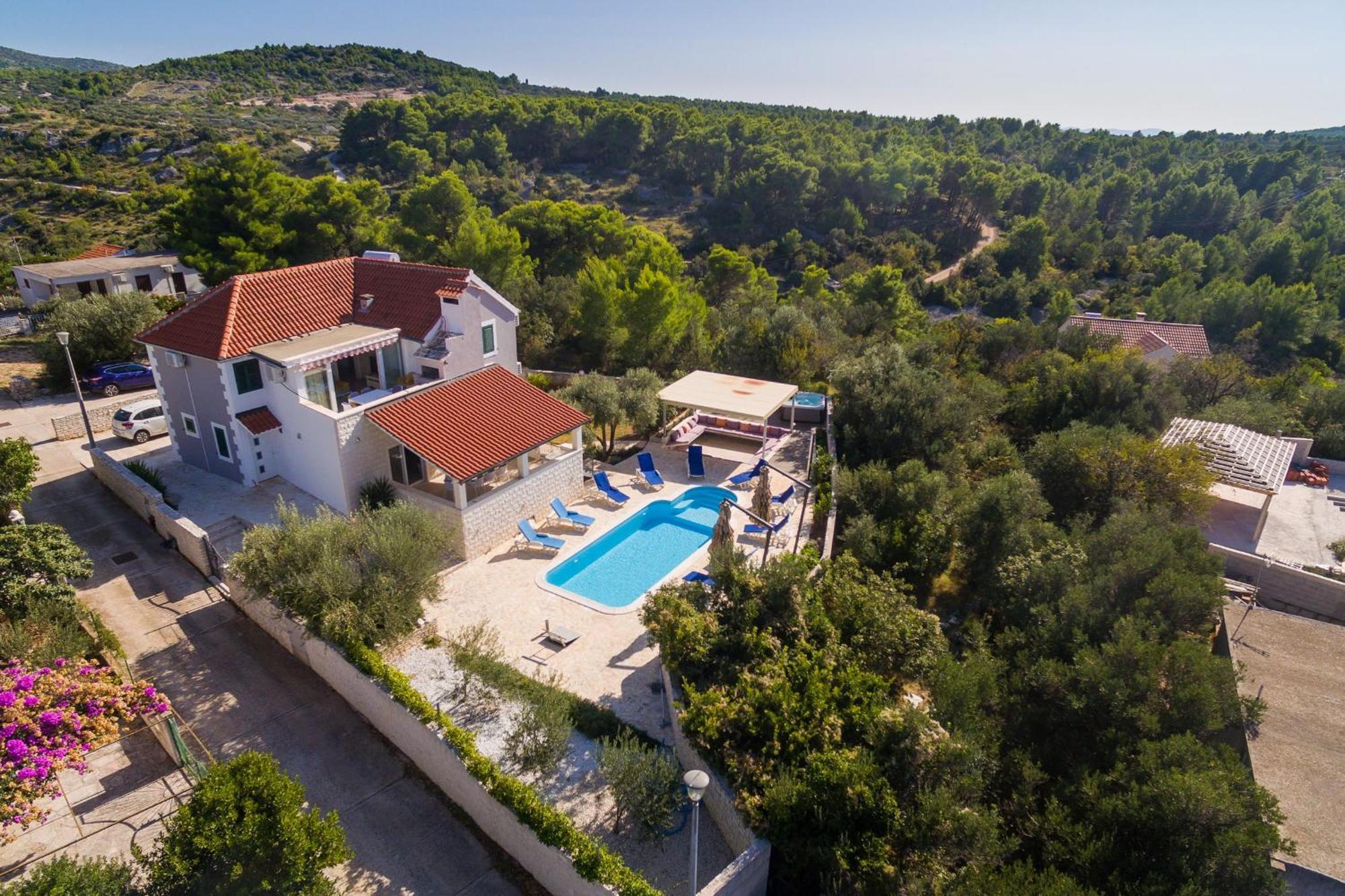 Villa Decima Milna  Exterior photo